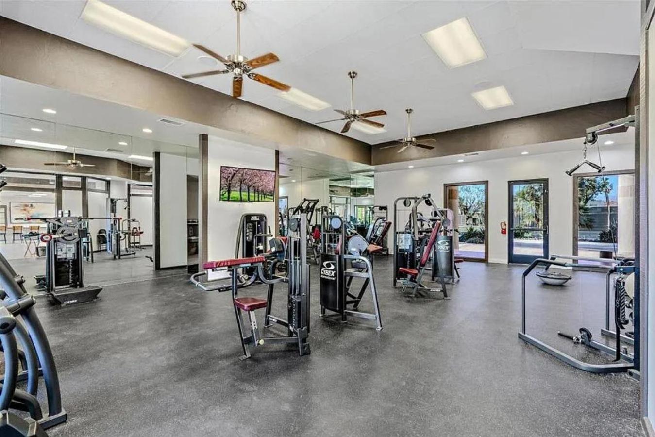 Desert Breezes Resort Palm Desert Luaran gambar